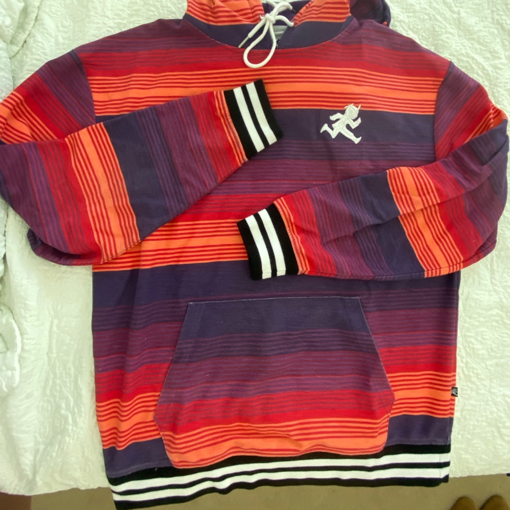 Play cloths mens pullover with front pocket